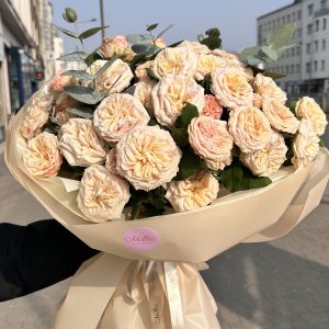 Bouquet of branch roses and eukaliptus