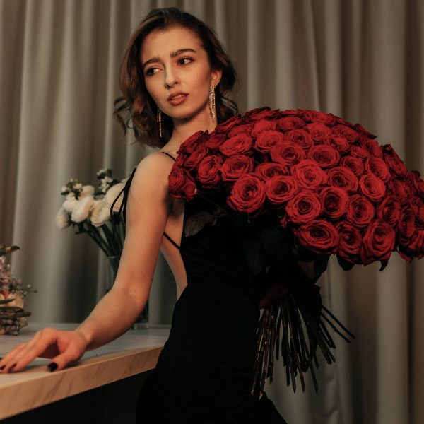 Bouquet of red roses