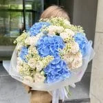 Bukiet "Azure Elegance" - BUKIETY AUTORSKIE | Kwiaciarnia Milosc Warszawa