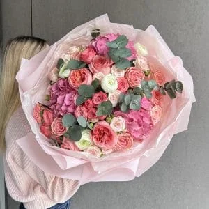 Bukiet "Pink glow" - BUKIETY AUTORSKIE | Kwiaciarnia Milosc Warszawa