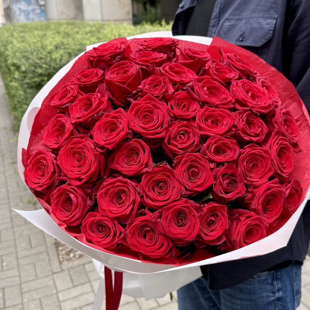 Bukiet czerwonych róż - MONOBUKIETY | Kwiaciarnia Milosc Warszawa