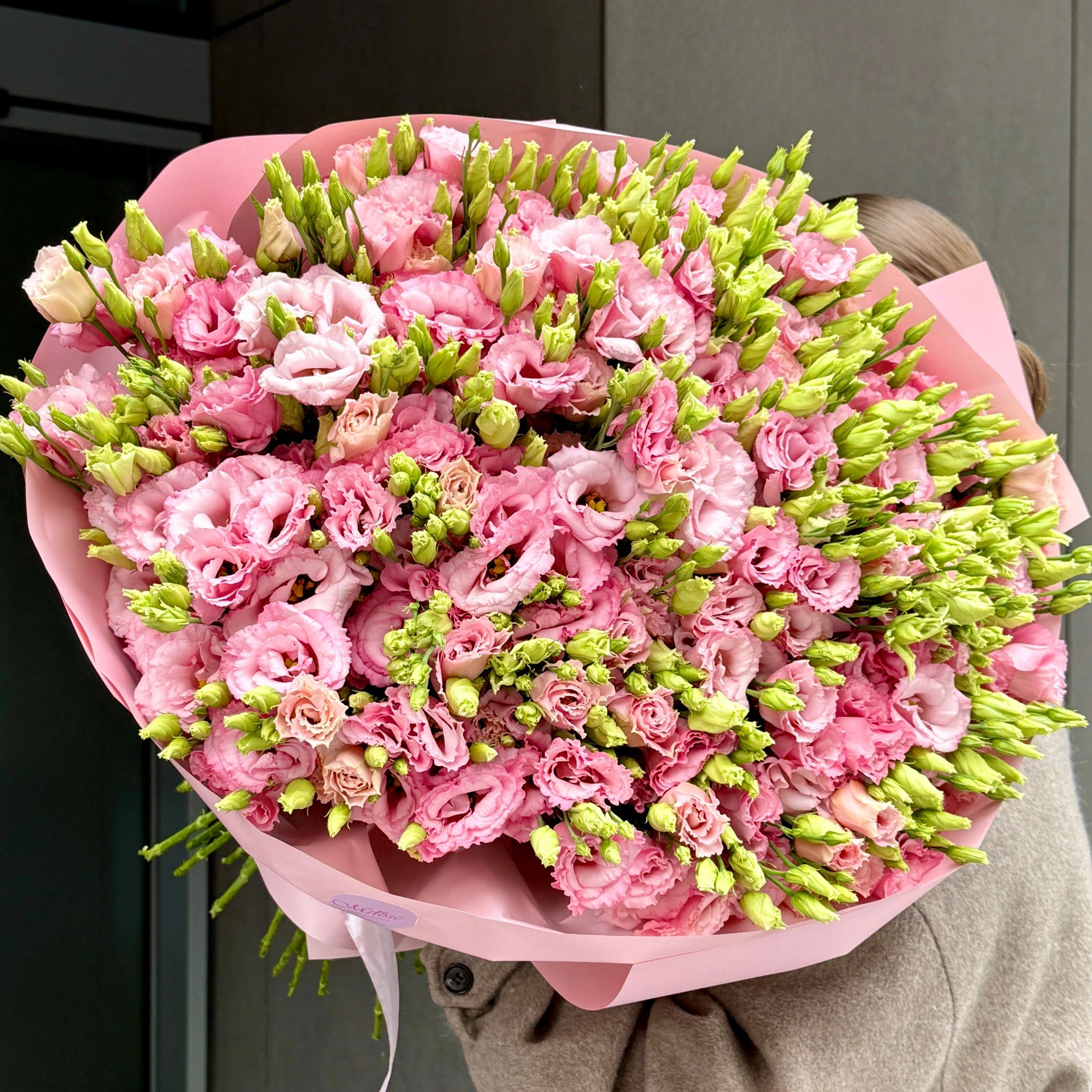 Bukiet eustom pudrowo-różowych