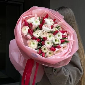 Bukiet Pudrowa Czerwień - Kwiaciarnia Miłość Warszawa