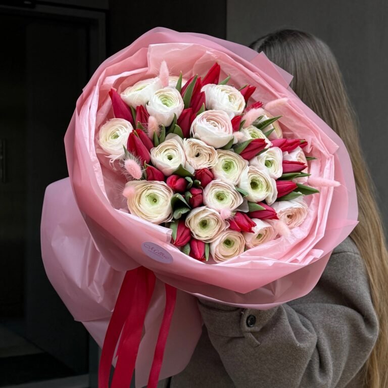 Bukiet Pudrowa Czerwień - Kwiaciarnia Miłość Warszawa