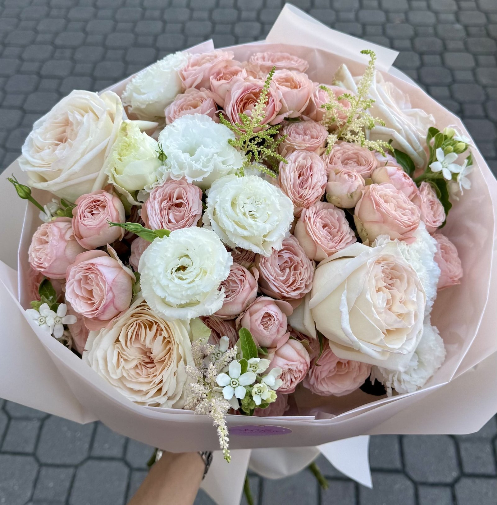 Bukiet-Cappuccino-scaled-1 - Kwiaciarnia Miłość Warszawa